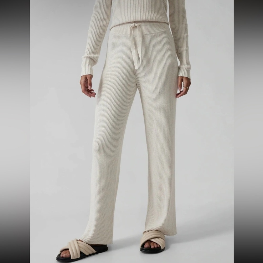 NWT Athleta Reverie Sweater Lounge Pant Ivory SeaSalt LARGE